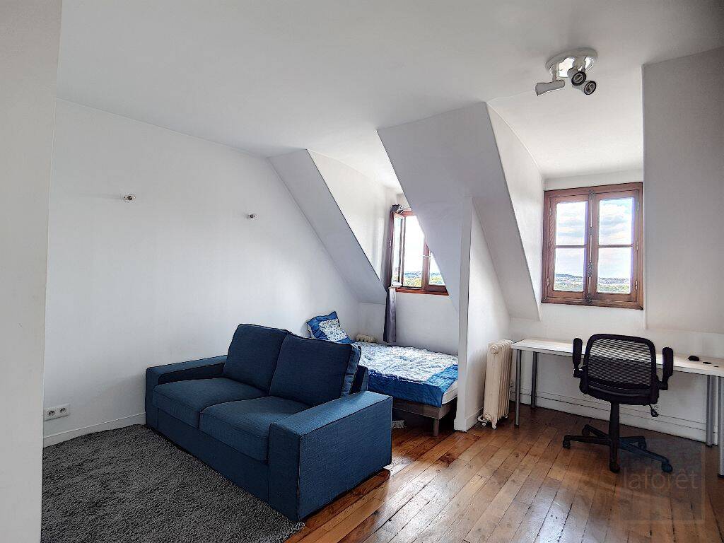 Appartement 1 pièce 19 m² · à Paris 16ème Arrondissement · 19 m² · 896 €