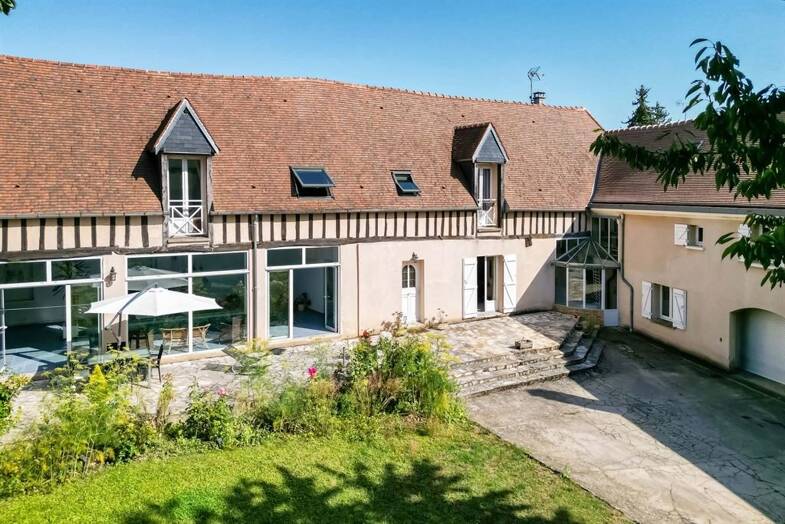 Mas à vendre 870 000 € 7 pièces 5 chambres 376 m² 1 115 m² de terrain Attainville 95570