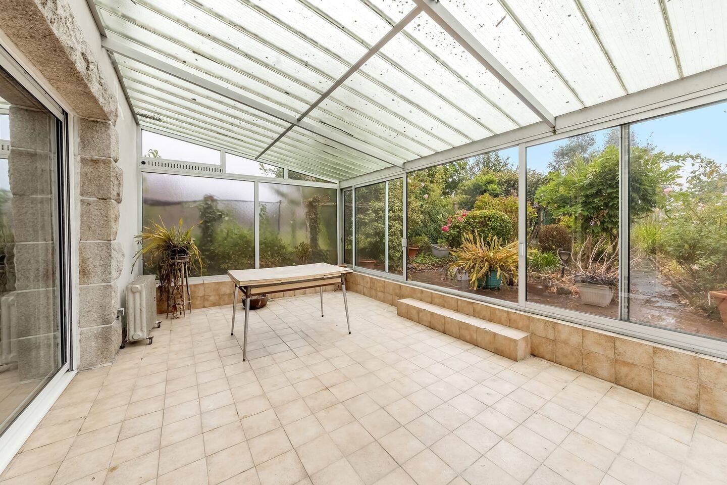 Maison 6 pièces 126 m² · à Cuguen · 126 m² · 185 000 €
