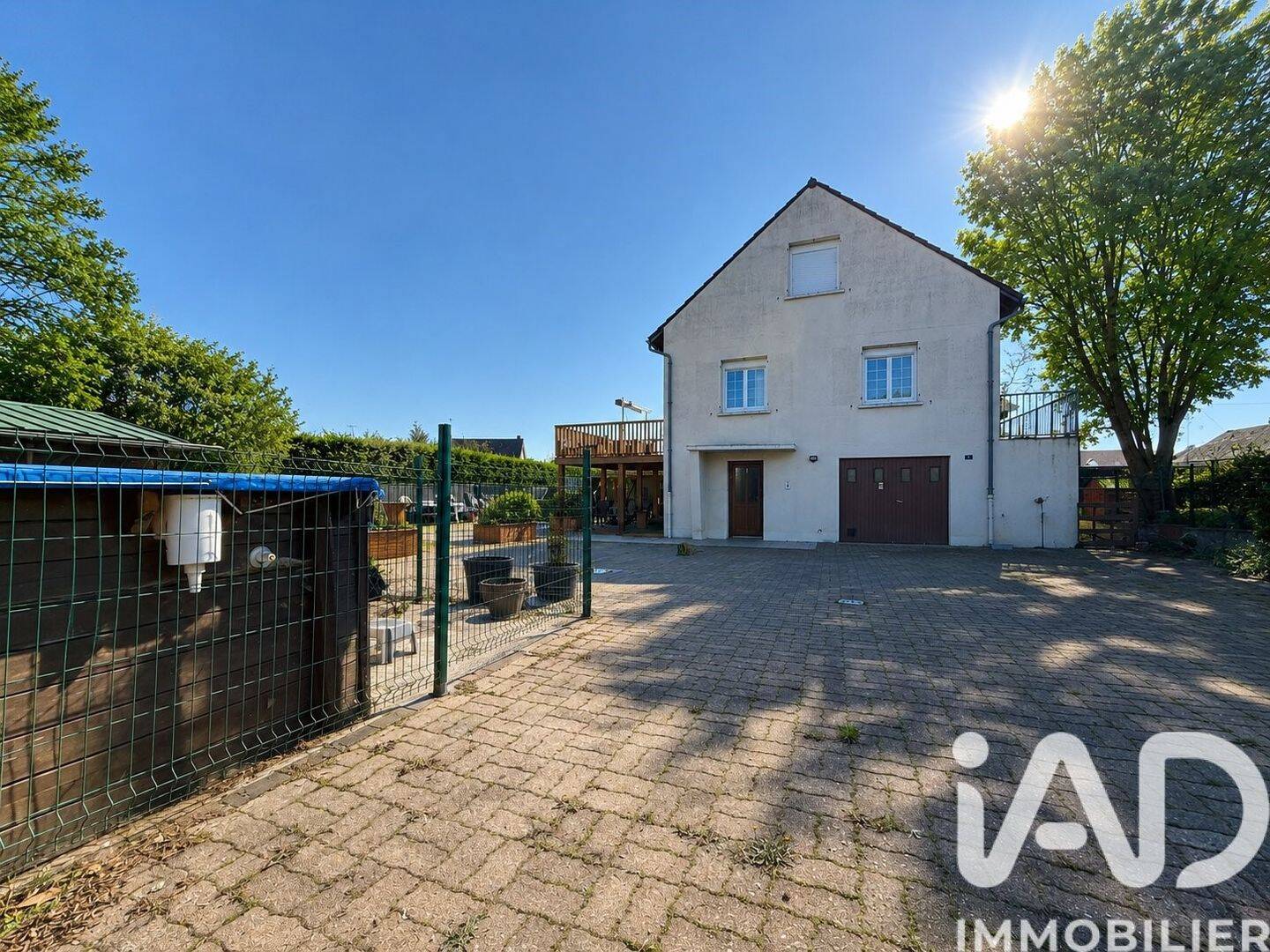 Maison 5 pièces 135 m² · à Charmoy · 135 m² · 165 000 €
