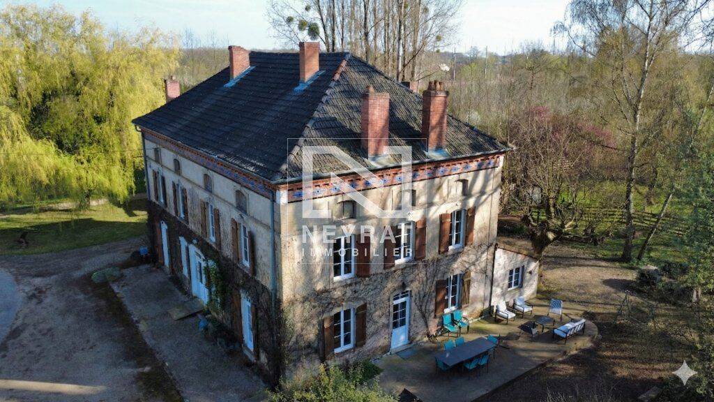 Maison 10 pièces 304 m² · à Beaune · 304 m² · 422 000 €