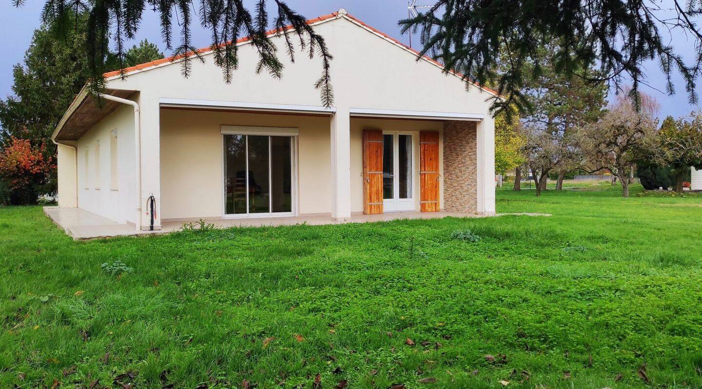 Maison 4 pièces 88 m² · à Les Gonds · 88 m² · 183 900 €