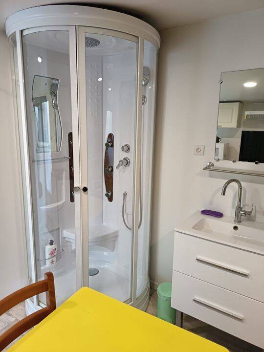 Appartement 1 pièce 15 m² · à Pontault-Combault · 15 m² · 598 €/mois