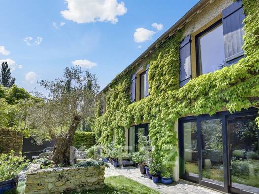 Maison à vendre 715 000 € 7 pièces 4 chambres 154 m² 365 m² de terrain Thiverval-Grignon 78850