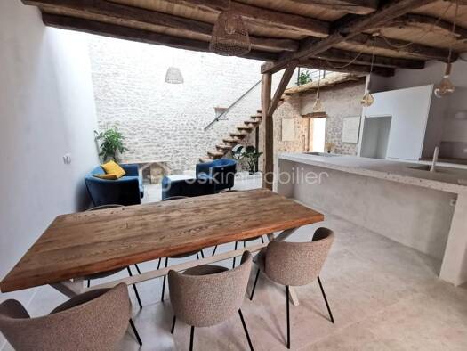 Maison de ville à vendre 218 000 € 5 pièces 4 chambres 118 m² Archiac 17520