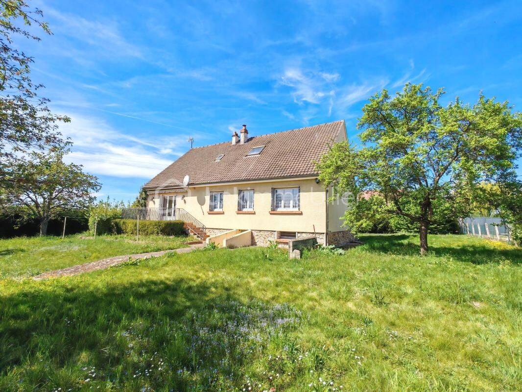 Maison 6 pièces 106 m² · à Saint-Siméon · 106 m² · 239 000 €
