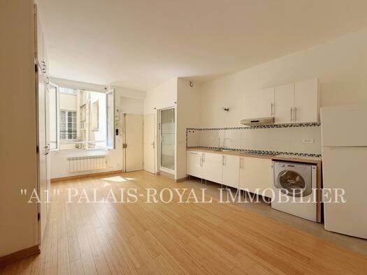 Appartement à vendre 260 000 € 1 pièce 22,3 m² Étage 5/7 Palais Royal Paris 1er arrondissement 75001
