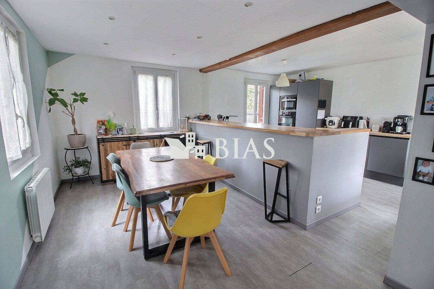 Maison 4 pièces 116 m² · à Oissel · 116 m² · 196 000 €