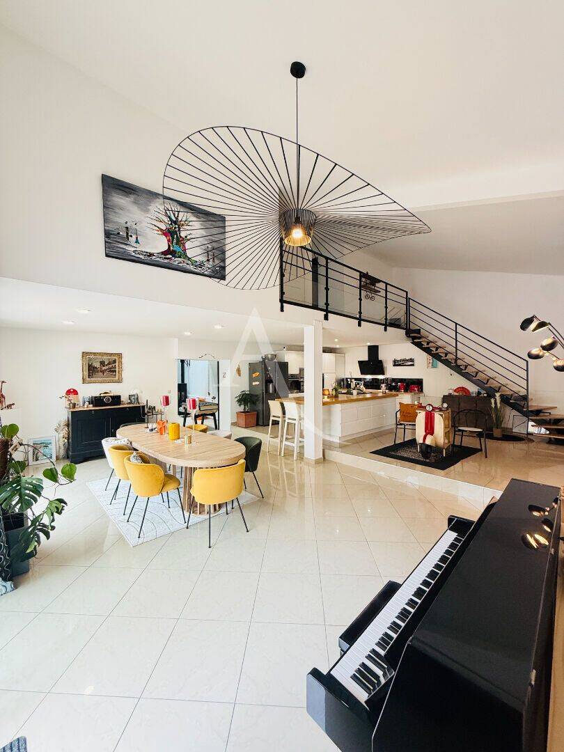 Maison 8 pièces 255 m² · à Blois · 255,4 m² · 1 155 000 €