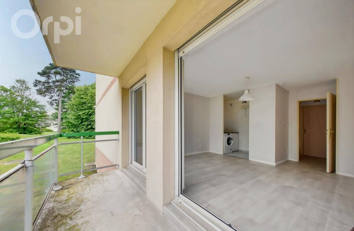 Appartement 1 pièce 25 m² · à Senlis · 24,6 m² · 112 000 €