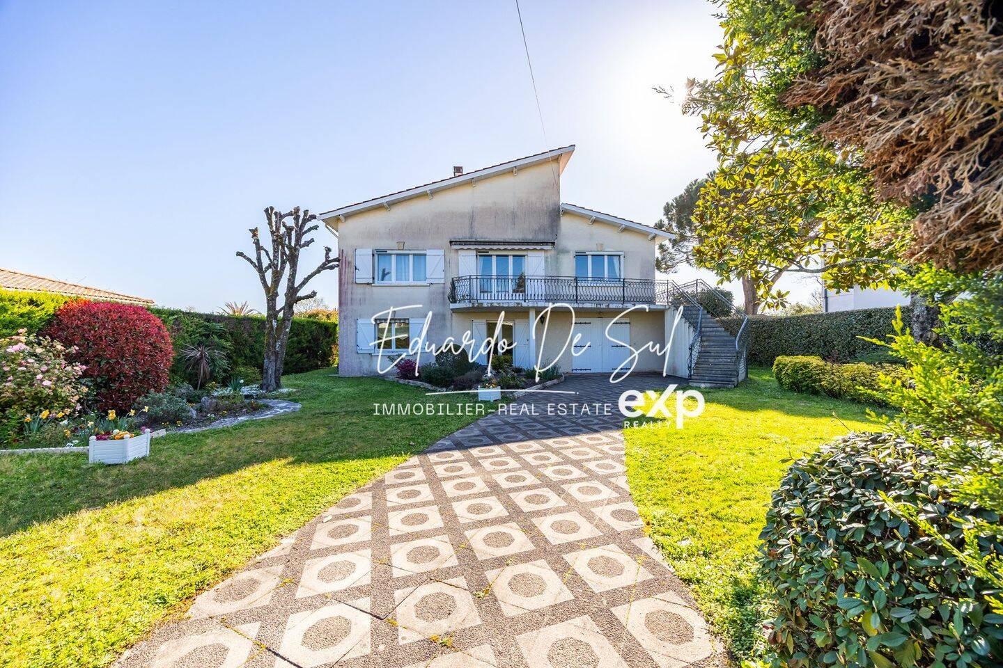 Maison 8 pièces 226 m² · à Pessac · 226 m² · 549 000 €