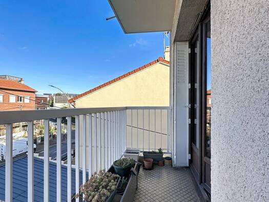 Appartement à vendre 212 000 € 1 pièce 30 m² Étage 2/4 La Noue-Clos Français Montreuil 93100