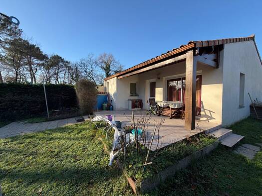 Villa à vendre 228 800 € 3 pièces 2 chambres 63 m² 289 m² de terrain La Palmyre Les Mathes 17570