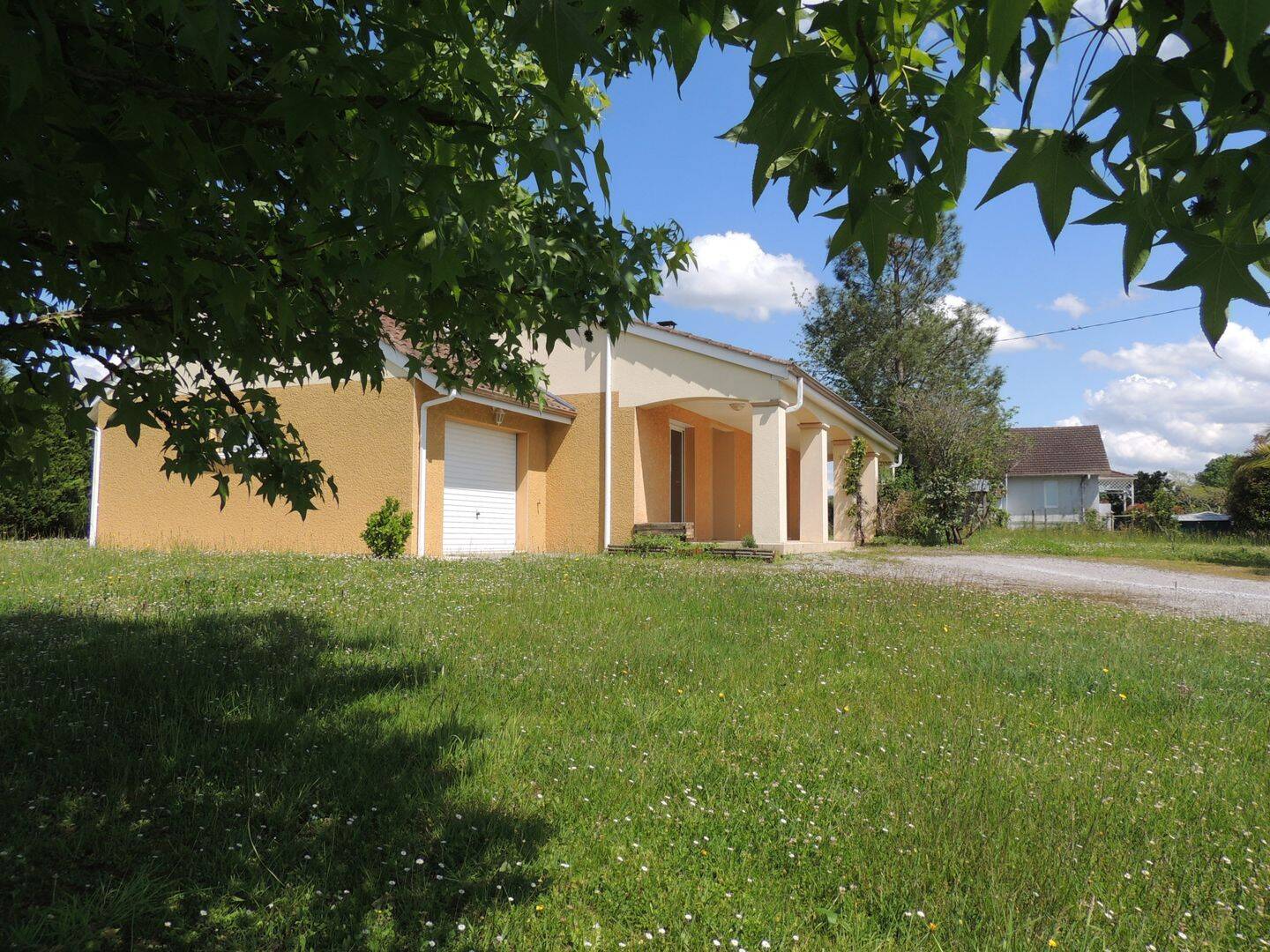 Maison 5 pièces 108 m² · à Salies-de-Béarn · 108 m² · 325 500 €