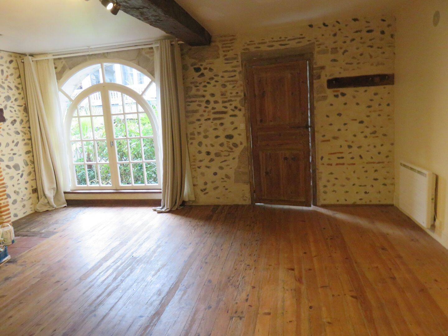 Appartement 2 pièces 52 m² · à Pau · 52 m² · 515 €