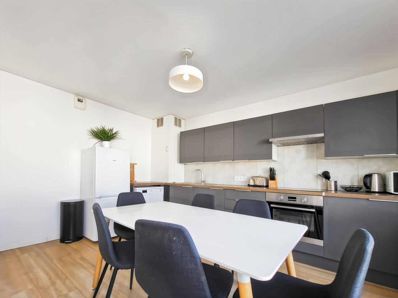 Appartement 5 pièces 85 m² · à Bordeaux · 85 m² · 1 700 €