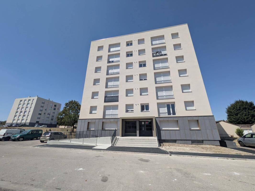 Appartement 3 pièces 75 m² · à Romilly-sur-Seine · 75 m² · 614 €/mois