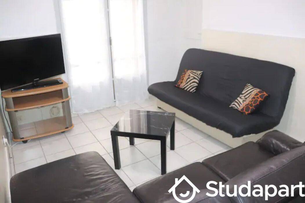 1 pièce 50 m² · à Frontignan · 50 m² · 440 €