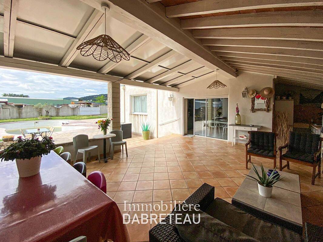 Maison 6 pièces 200 m² · à Saint-Martin-de-Valgalgues · 200 m² · 399 000 €