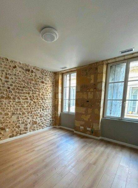 Appartement 3 pièces 55 m² · à Bordeaux · 55 m² · 1 050 €/mois