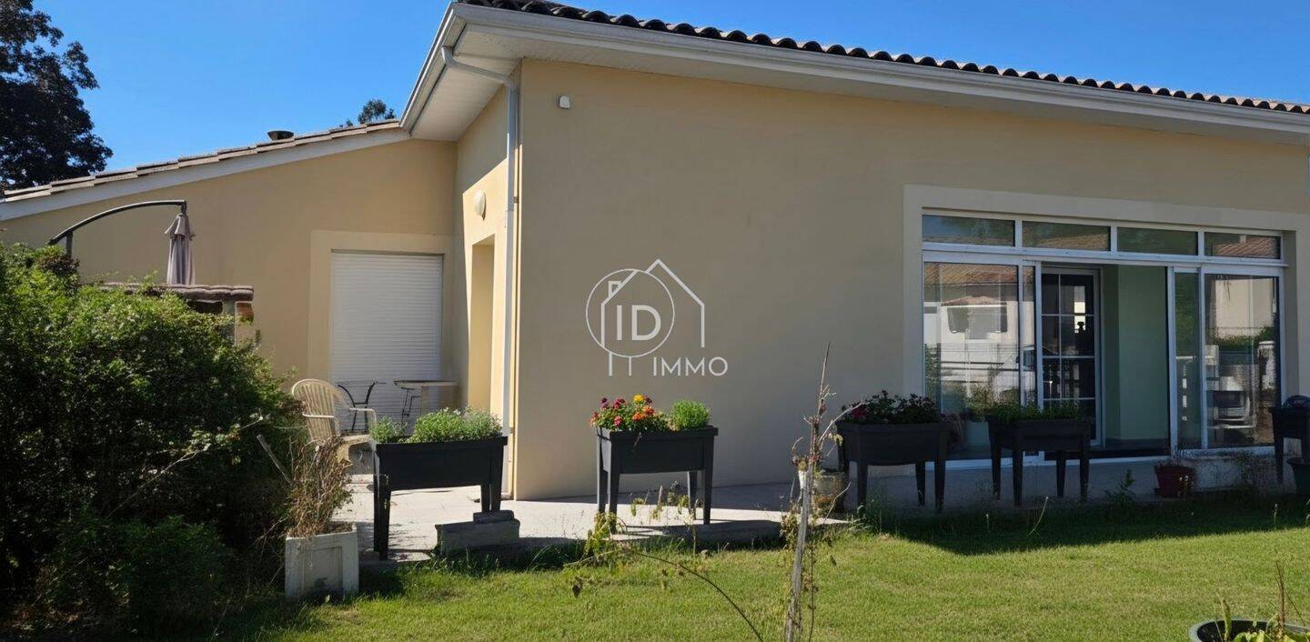 Maison 5 pièces 175 m² · à Ménesplet · 175 m² · 294 000 €