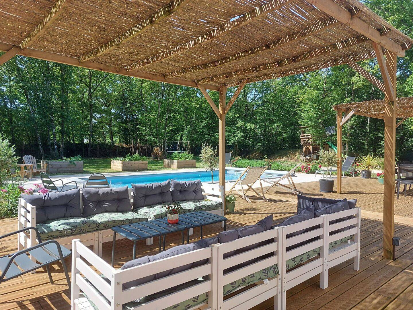 Maison 7 pièces 160 m² · à Plaimpied-Givaudins · 160 m² · 346 200 €