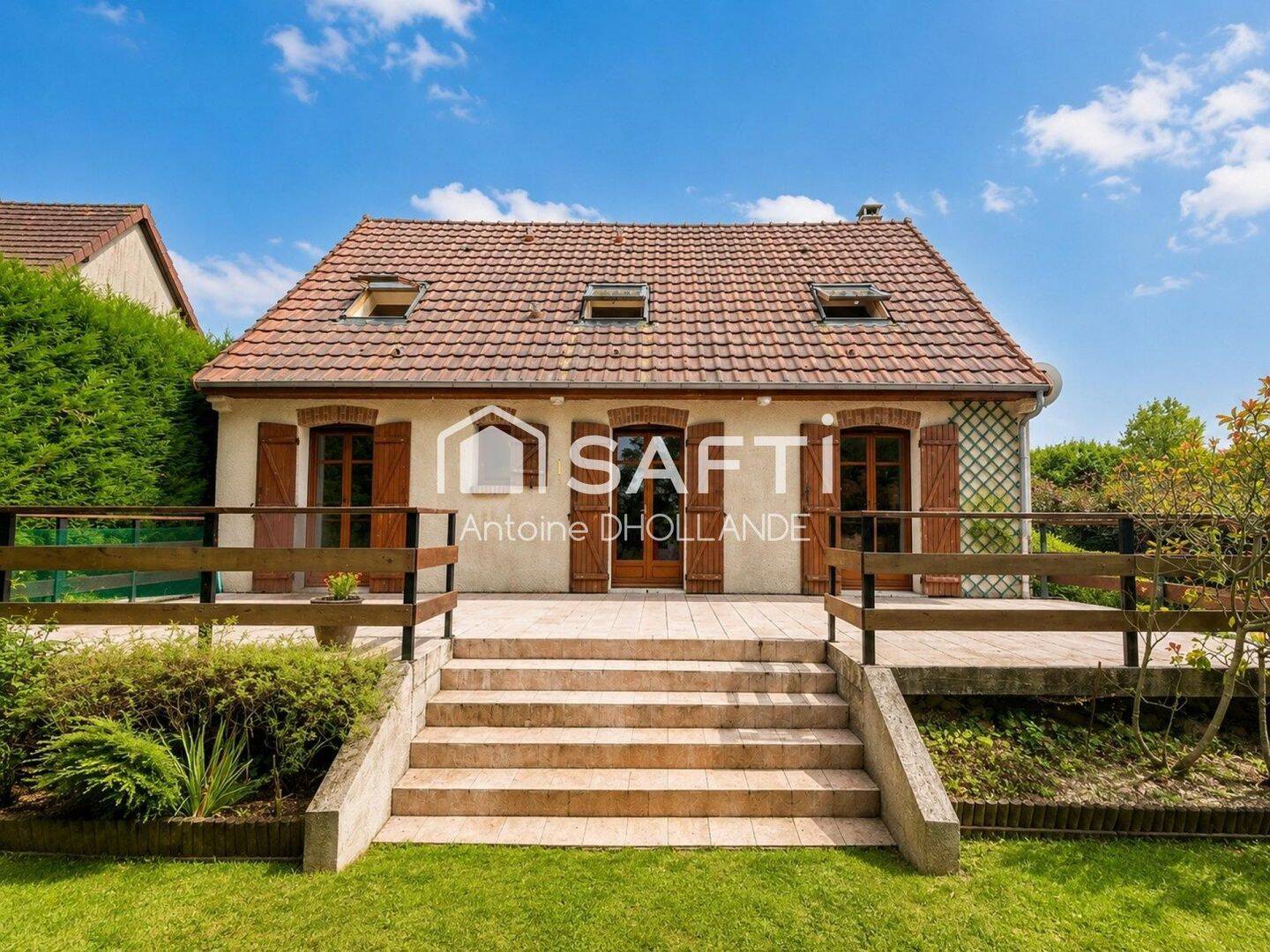 Maison 8 pièces 163 m² · à Fayet · 163 m² · 233 000 €