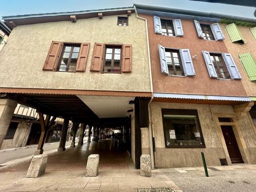 Immeuble à vendre 750 000 € 377 m² Mirepoix 09500