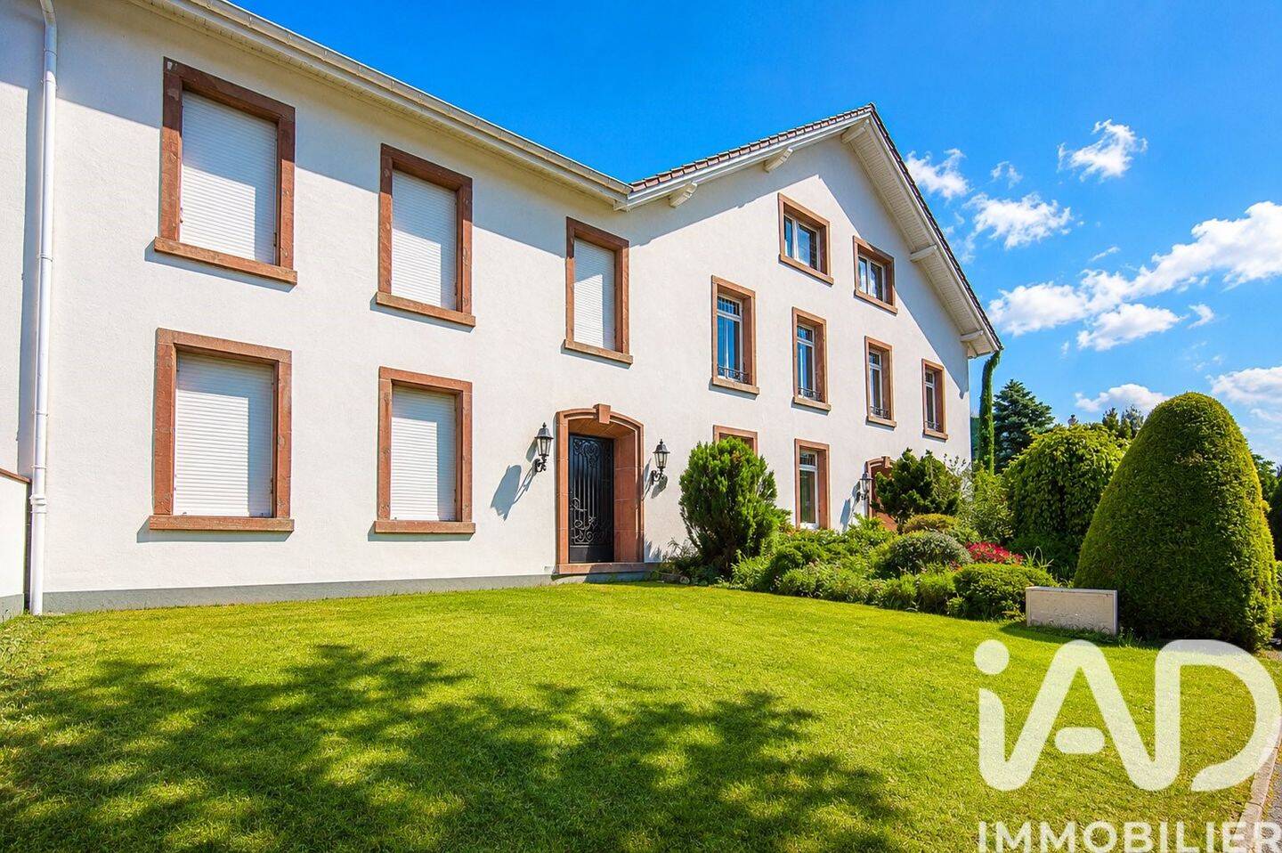 Maison 12 pièces 370 m² · à Provenchères-Et-Colroy · 370 m² · 300 000 €