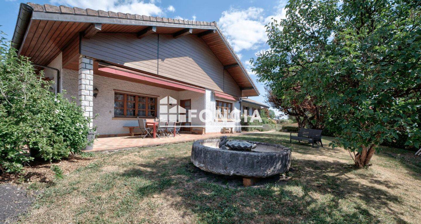 Maison 6 pièces 300 m² · à Ségny · 300 m² · 1 050 000 €