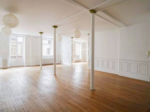 Appartement à vendre 1 890 000 € 4 pièces 2 chambres 148,3 m² 1er étage Paris 3ème arrondissement 75003