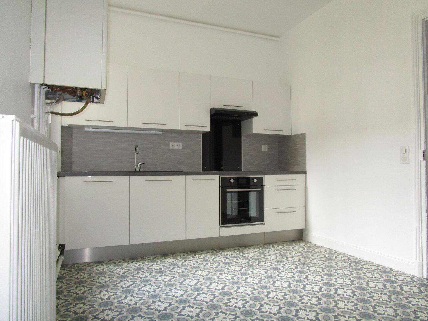 Appartement 4 pièces 96 m² · à Reims · 96 m² · 900 €