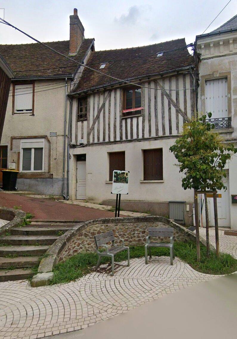 Maison 5 pièces 100 m² · à Château-Renault · 100 m² · 67 000 €