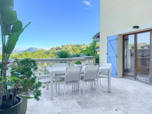 Duplex à vendre 729 000 € 4 pièces 3 chambres 119,3 m² Falicon 06950