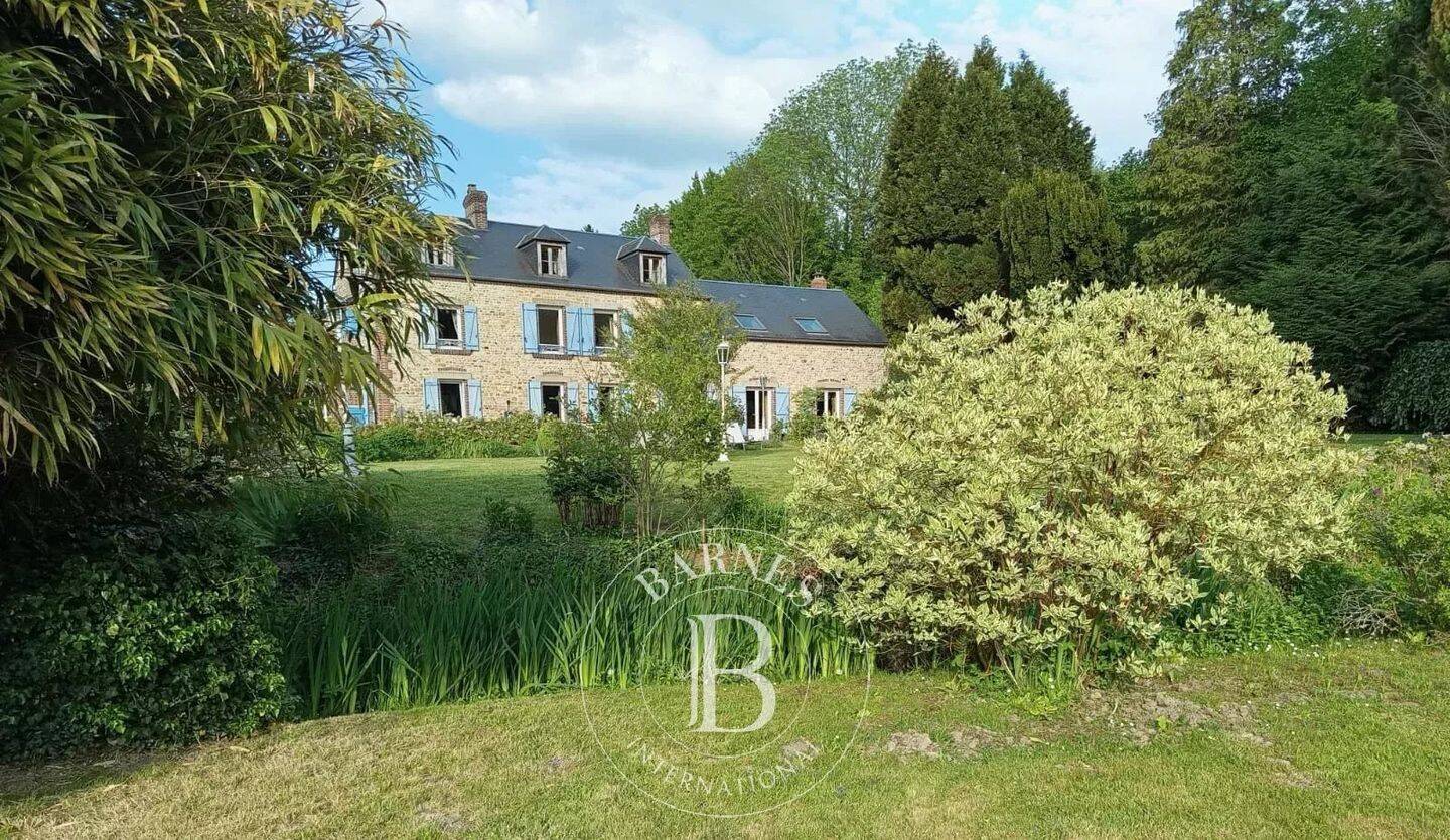 Maison 7 pièces 220 m² · à Sainte-Gauburge-Sainte-Colombe · 220 m² · 480 000 €