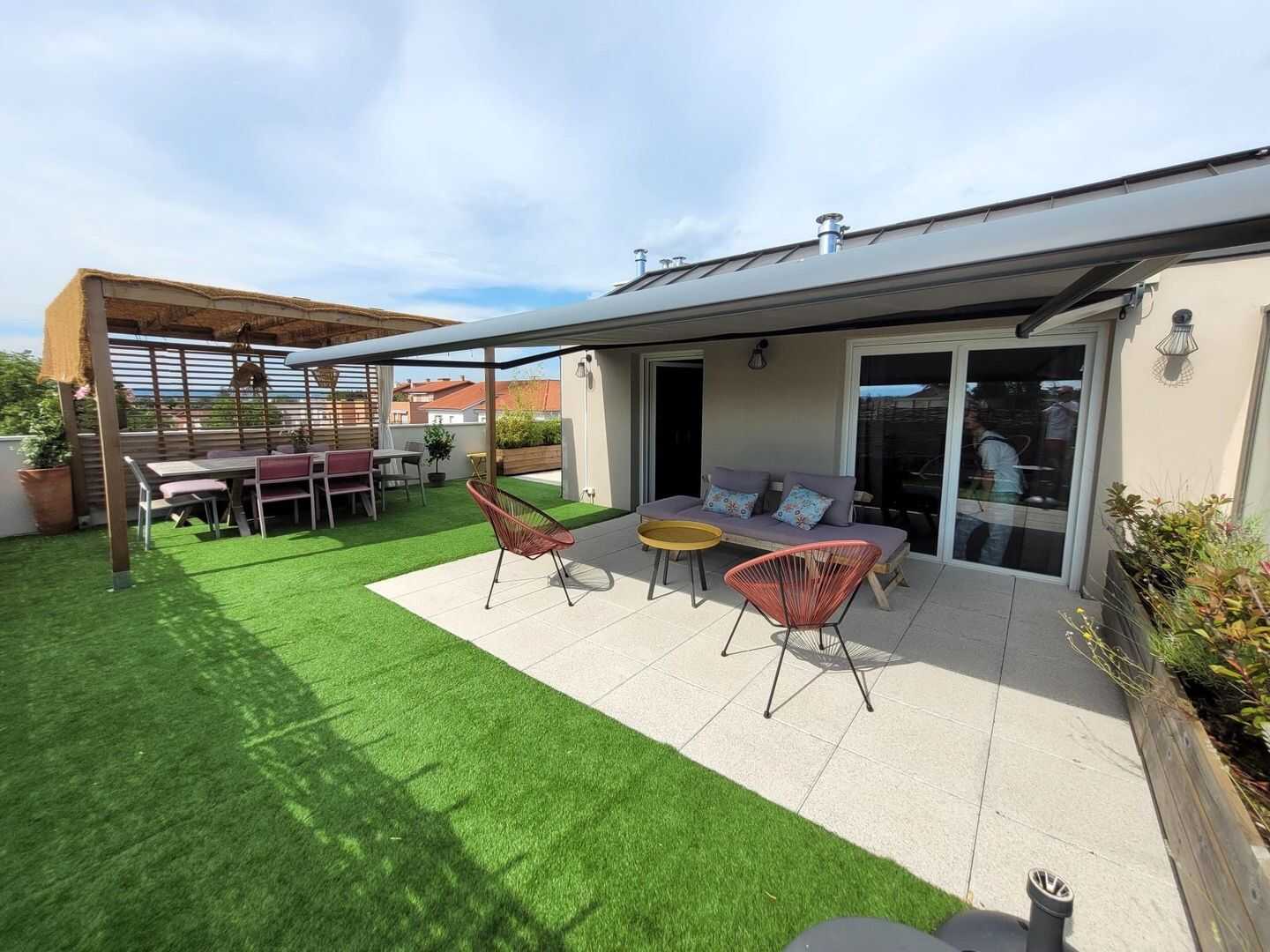 Appartement 3 pièces 67 m² · à Meyzieu · 67 m² · 295 000 €