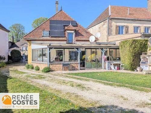 Maison 6 pièces 122 m² · à Estissac · 122 m² · 30 181 €