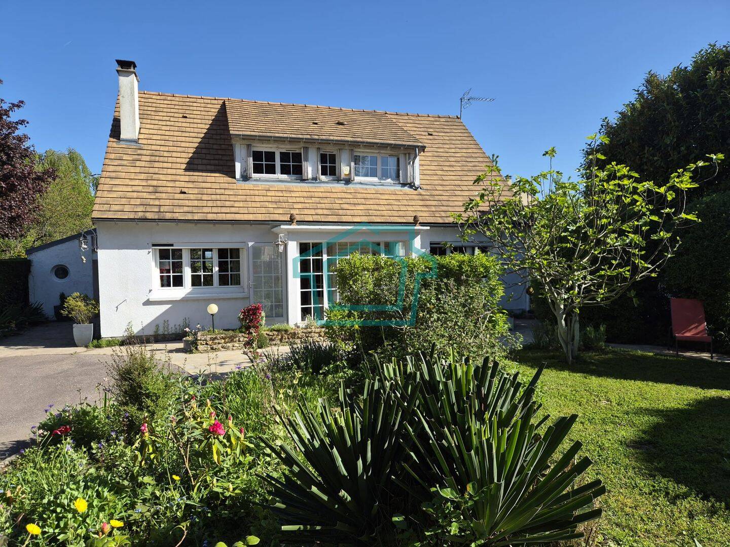 Maison 5 pièces 140 m² · à Montfort-l'Amaury · 140 m² · 550 000 €