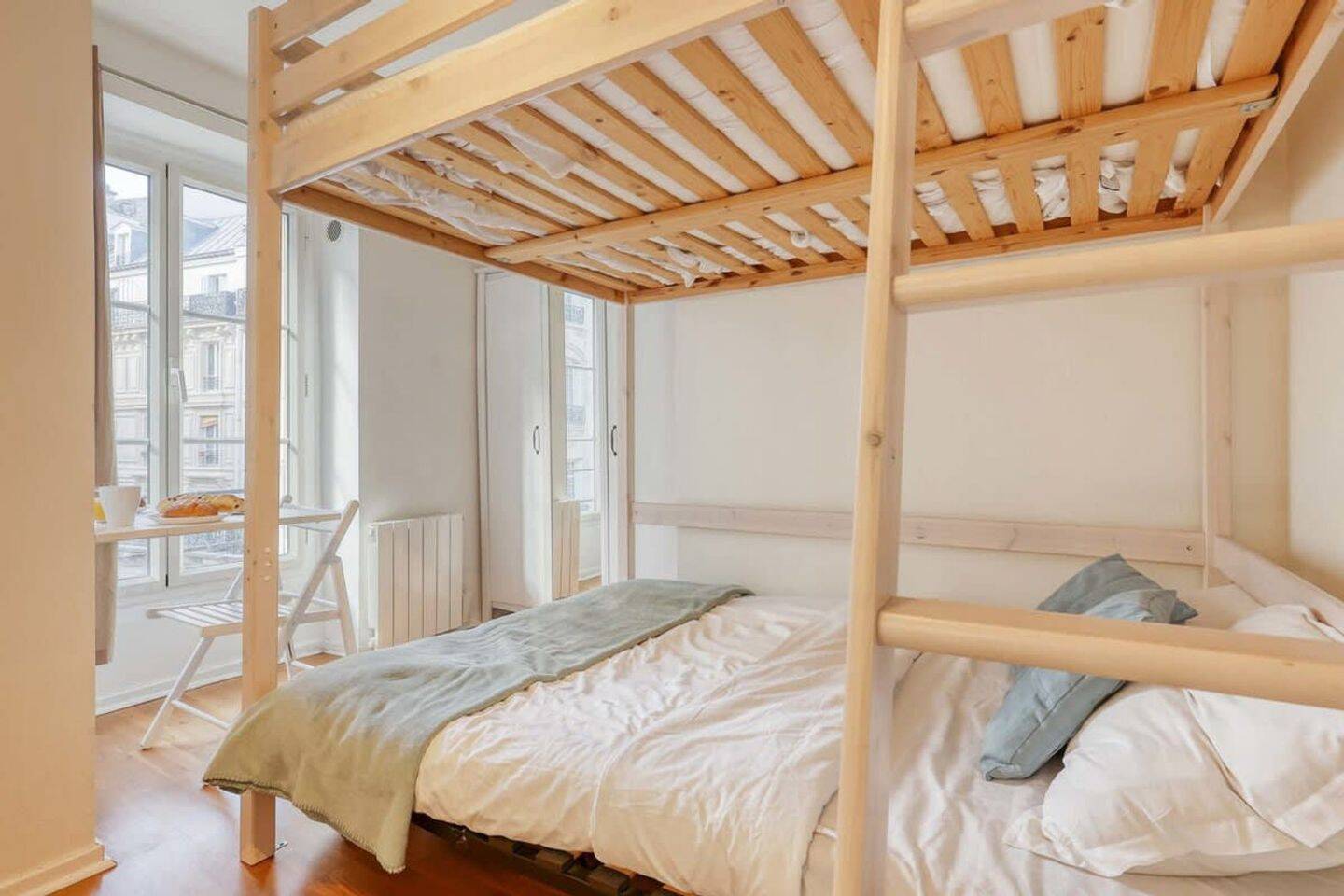 Appartement 1 pièce 17 m² · à Paris 17ème Arrondissement · 17 m² · 1 992 €
