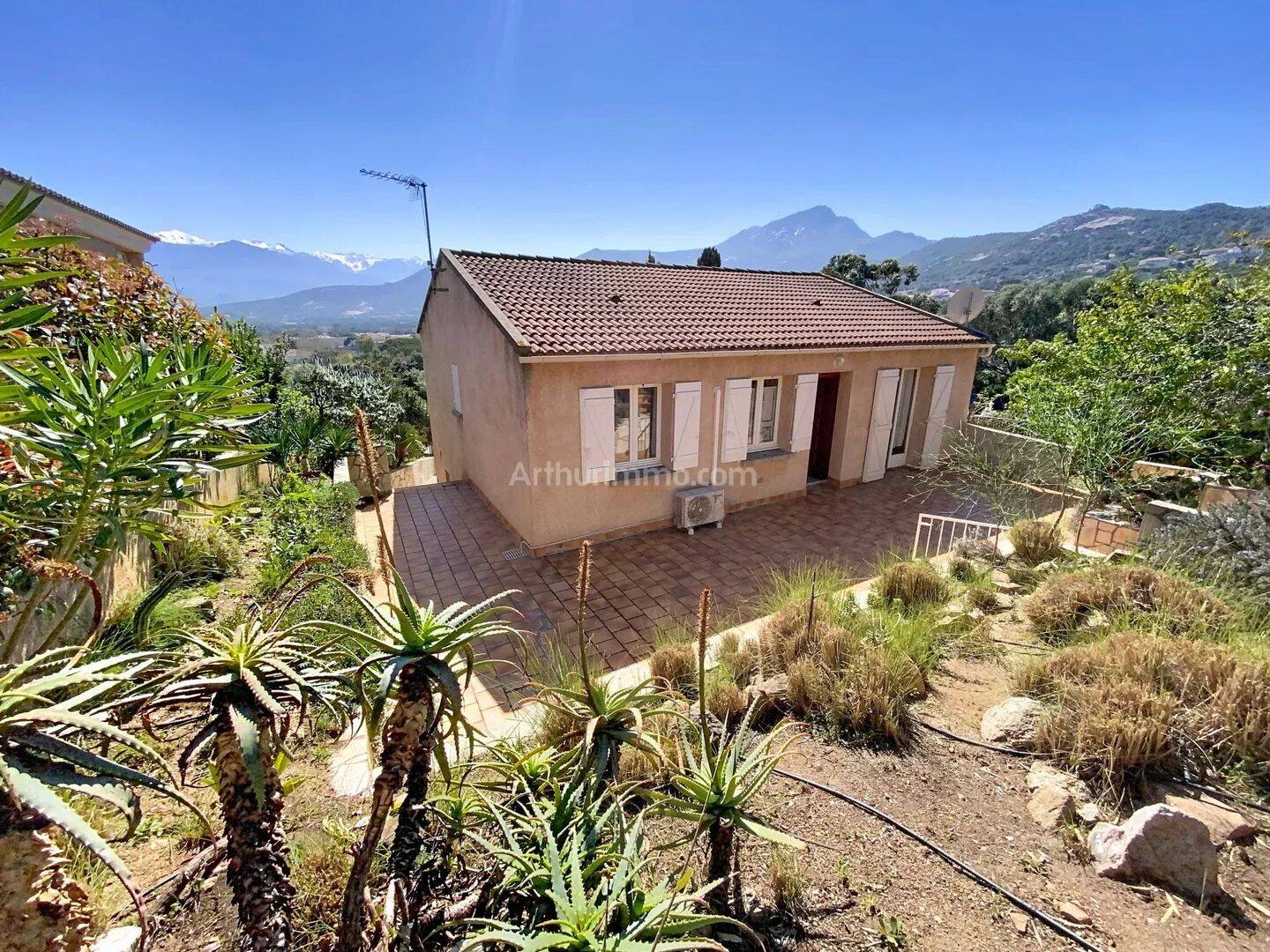 Maison 5 pièces 120 m² · à Calvi · 120 m² · 696 800 €