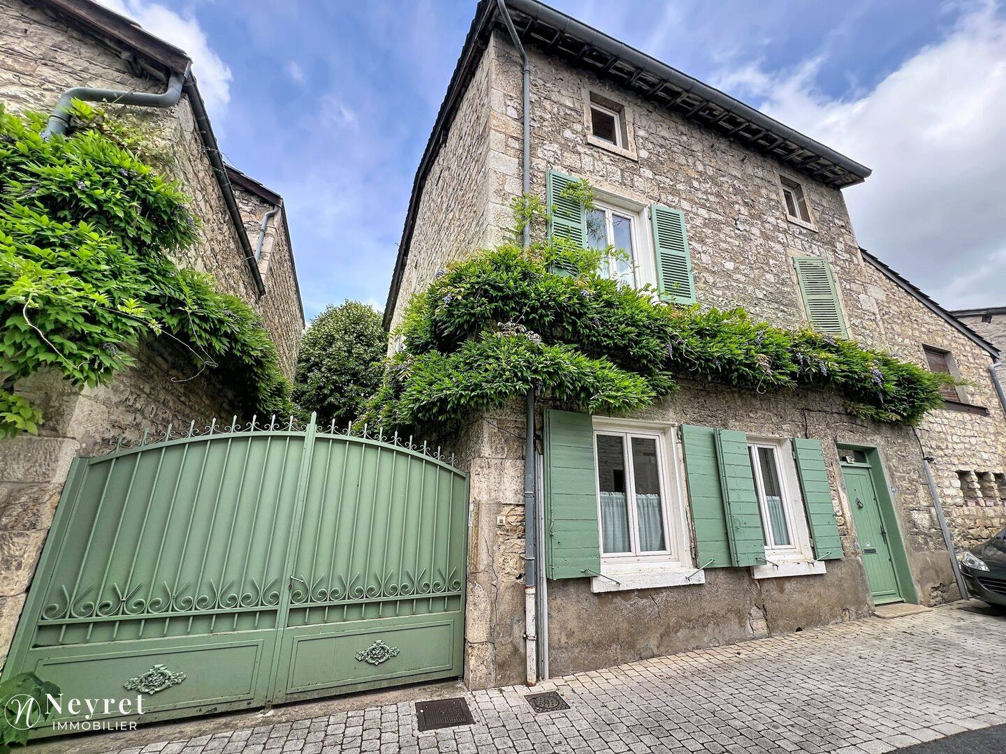 Maison 9 pièces 250 m² · à Lucenay · 250 m² · 595 000 €