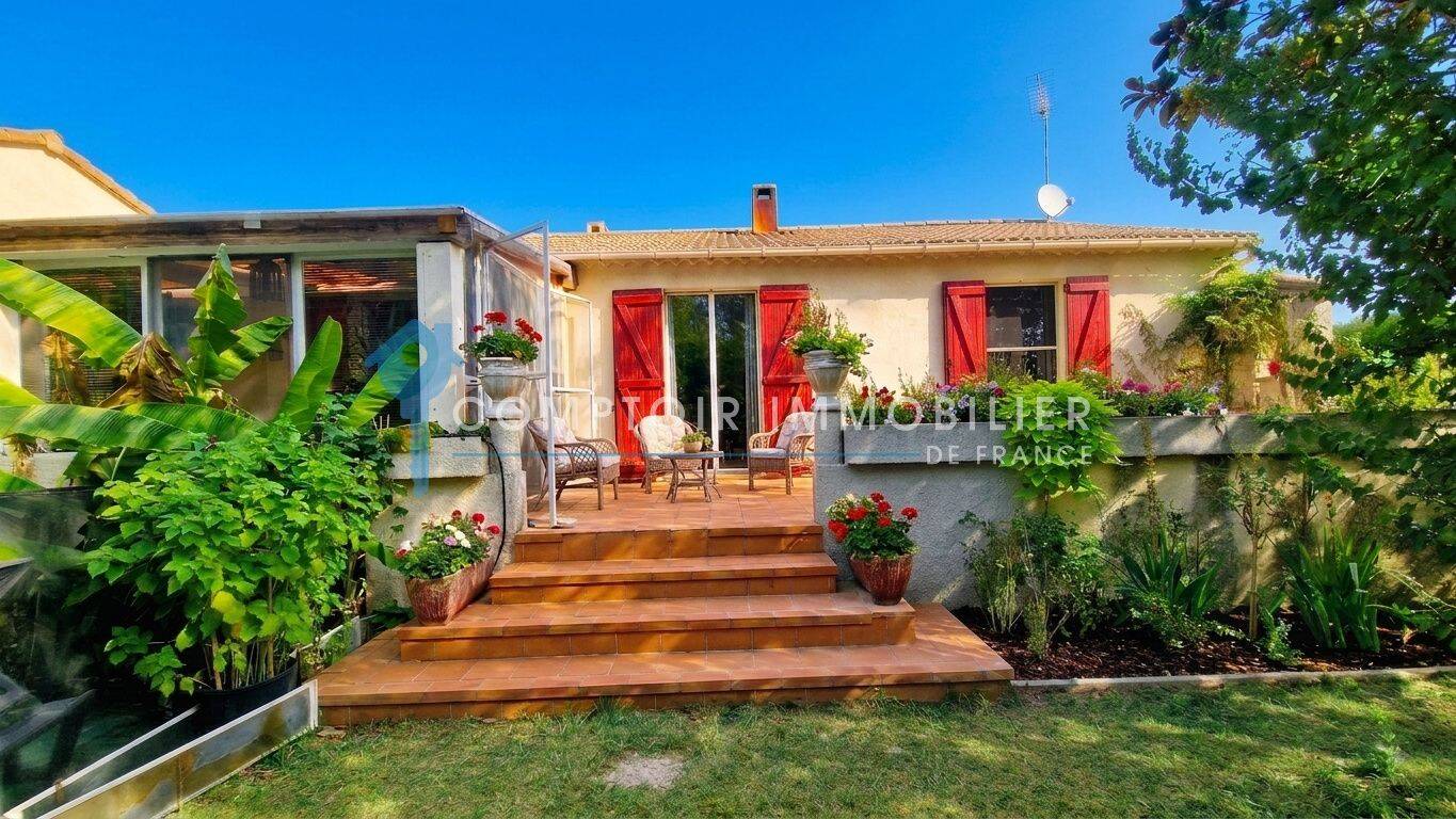 Maison 6 pièces 99 m² · à Saint-Julien-les-Rosiers · 99,4 m² · 299 000 €