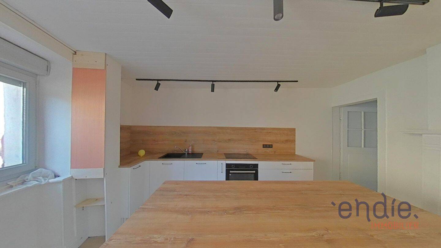 Appartement 5 pièces · à Gy · 650 €