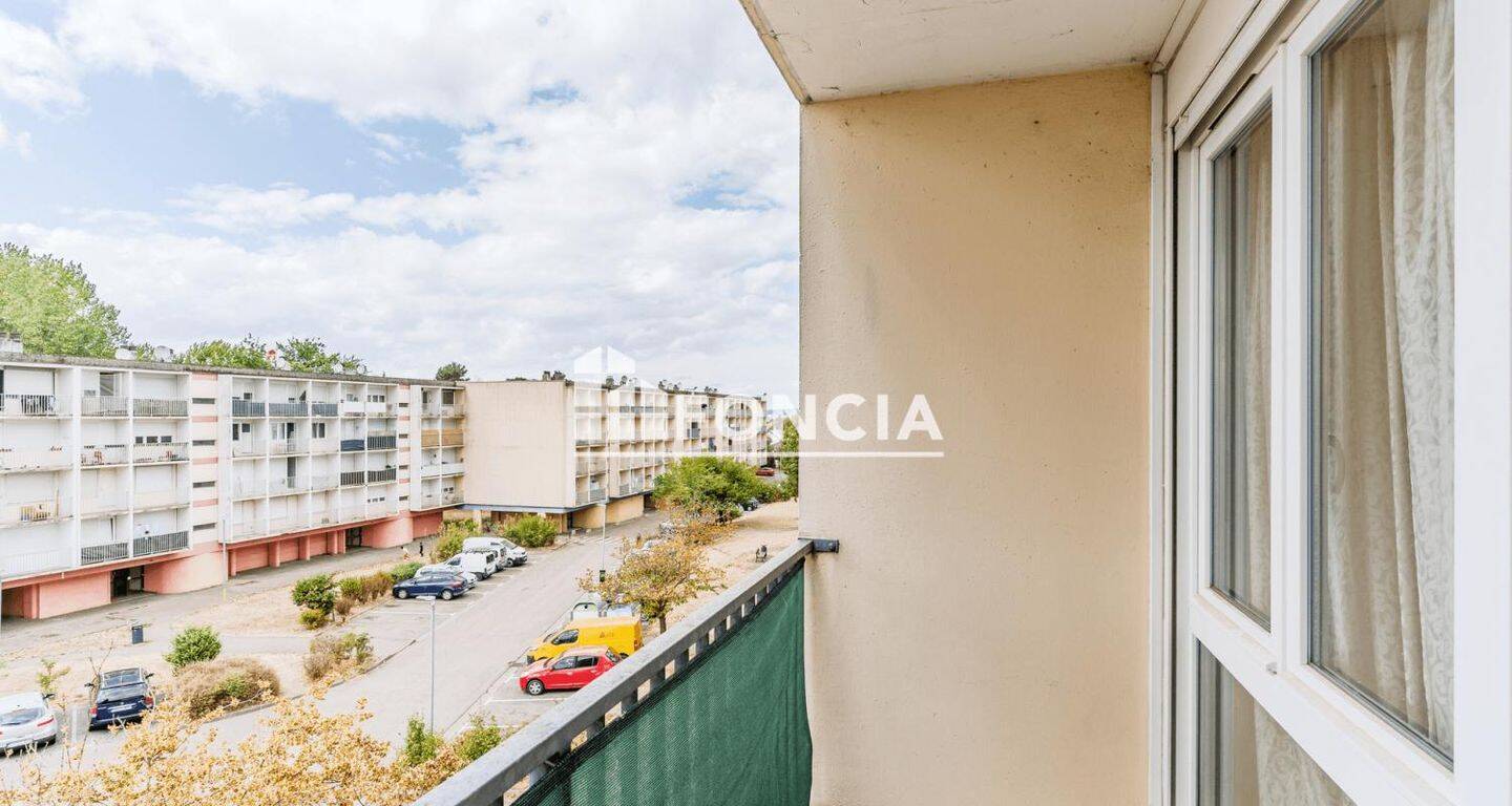 Appartement 4 pièces 94 m² · à Yutz · 94 m² · 106 000 €