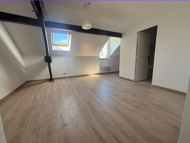 Appartement 1 pièce 18 m² · à Persan · 18 m² · 750 €/mois
