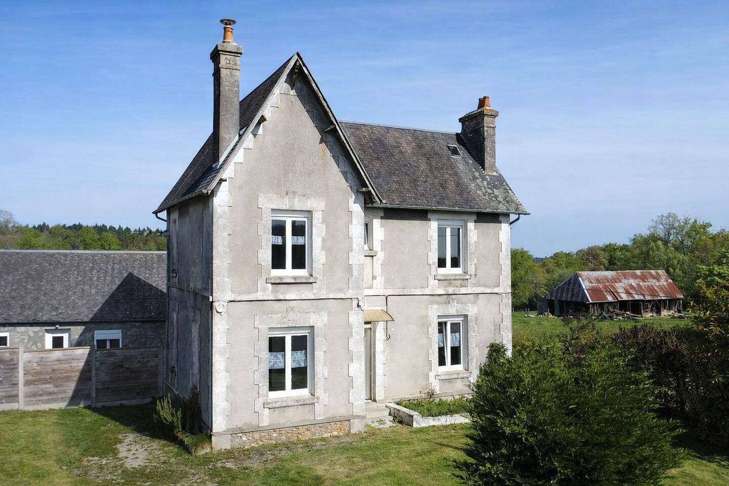 Maison 4 pièces 90 m² · à Lisieux · 90 m² · 167 900 €