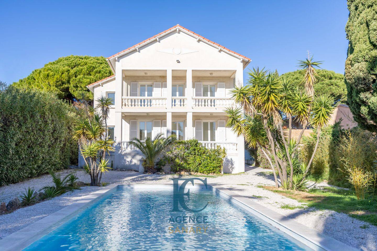 Maison 6 pièces 195 m² · à Sanary-sur-Mer · 195 m² · 1 995 000 €
