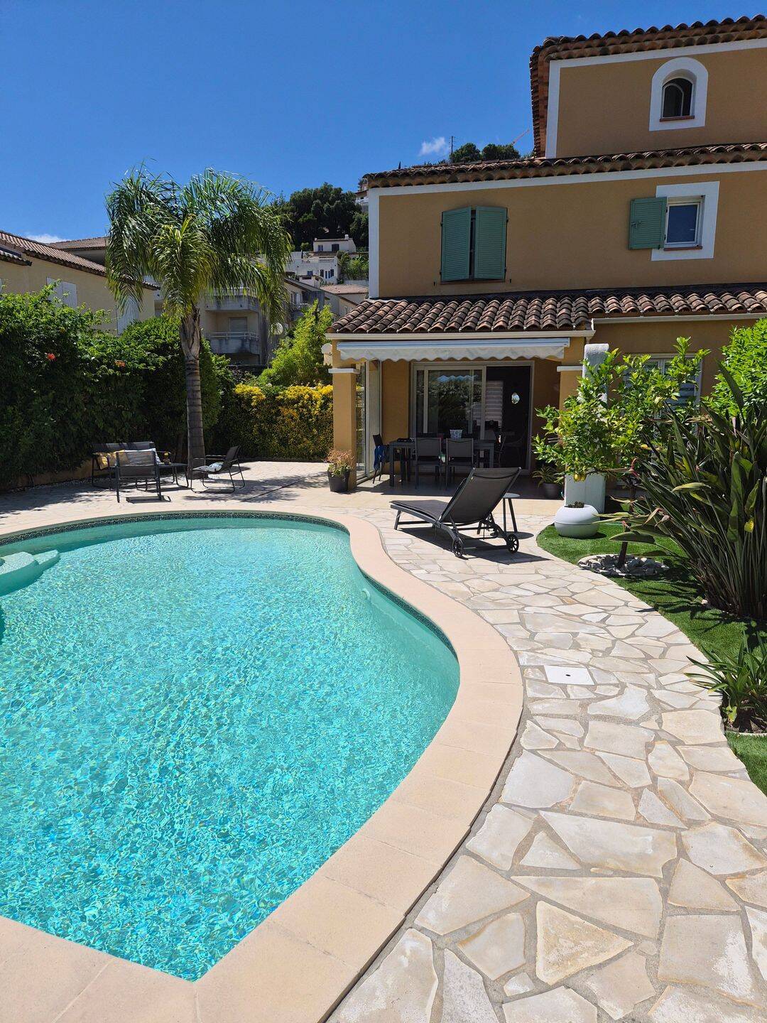 Maison 5 pièces 100 m² · à Mandelieu-la-Napoule · 100 m² · 670 000 €