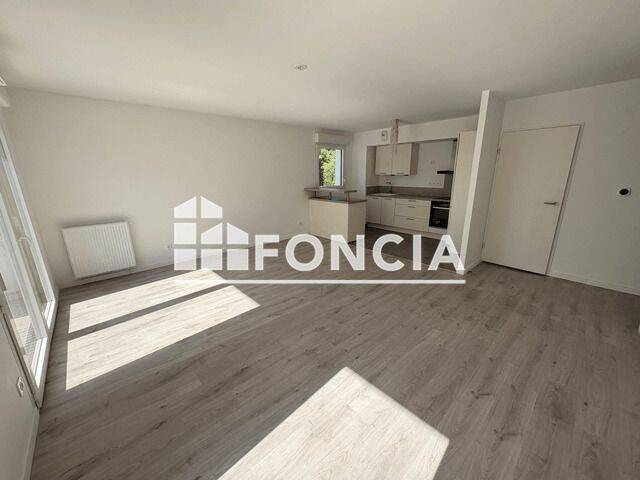 Appartement 4 pièces 88 m² · à Mérignac · 87,6 m² · 1 070 €