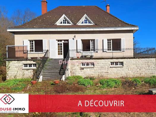 Maison à vendre 229 900 € 7 pièces 5 chambres 161,8 m² 2 325 m² de terrain Sud Ambert 63600